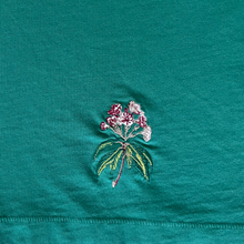 Load image into Gallery viewer, Flower Tee - Green